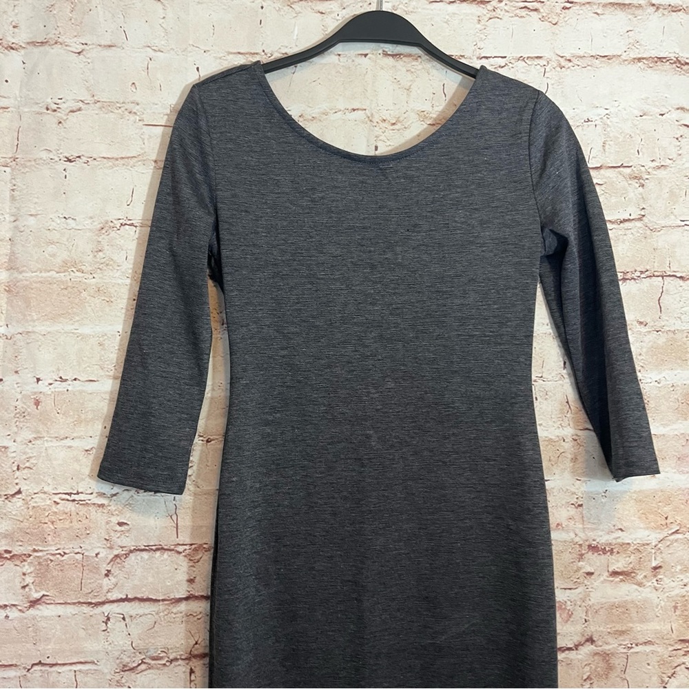 Forever21 gray quarter length sleeve mini body con dress size small